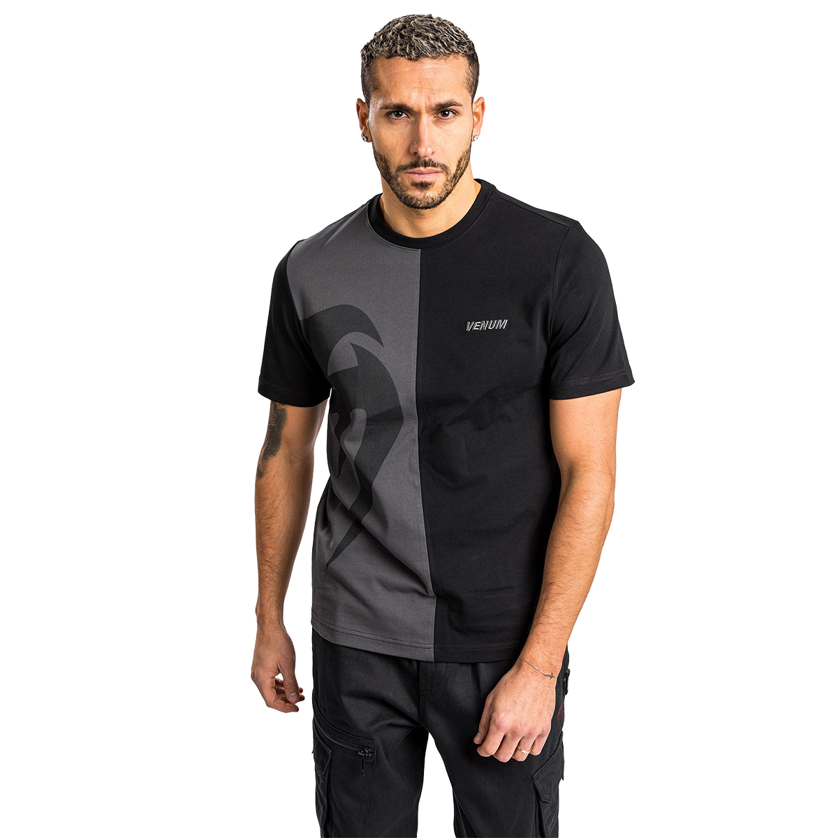 Venum MMA Giant Split T shirt - New - Grey/Black - Click Image to Close